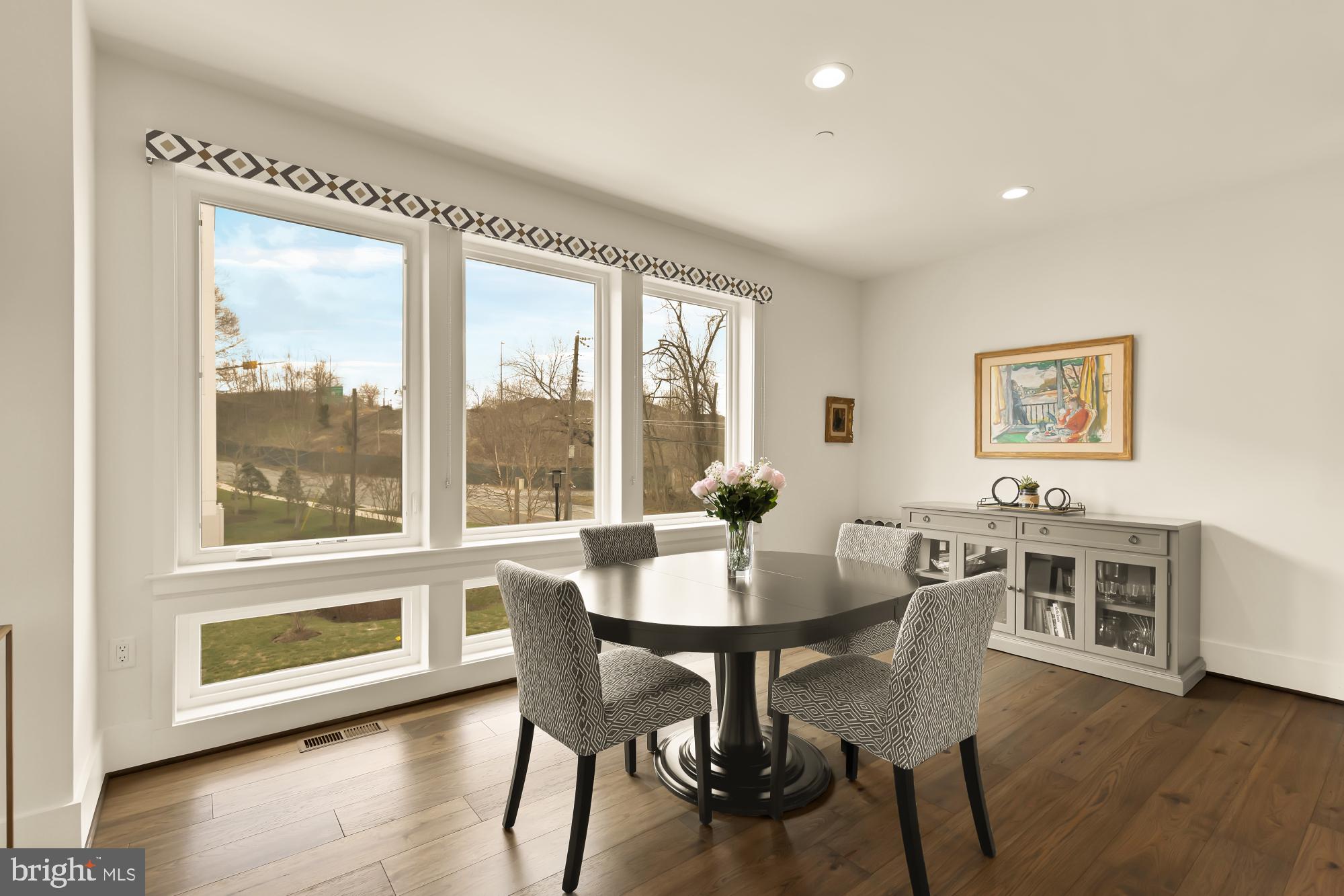 3737 GLENMOOR RESERVE LANE