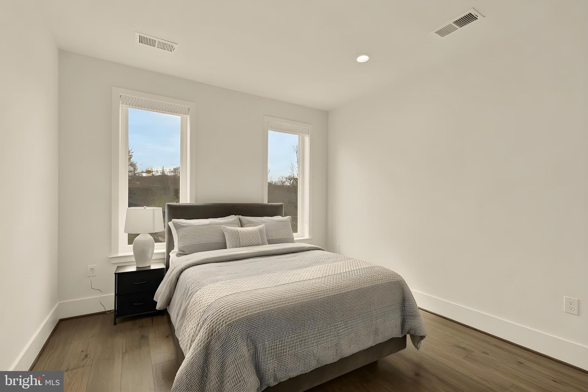 3737 GLENMOOR RESERVE LANE