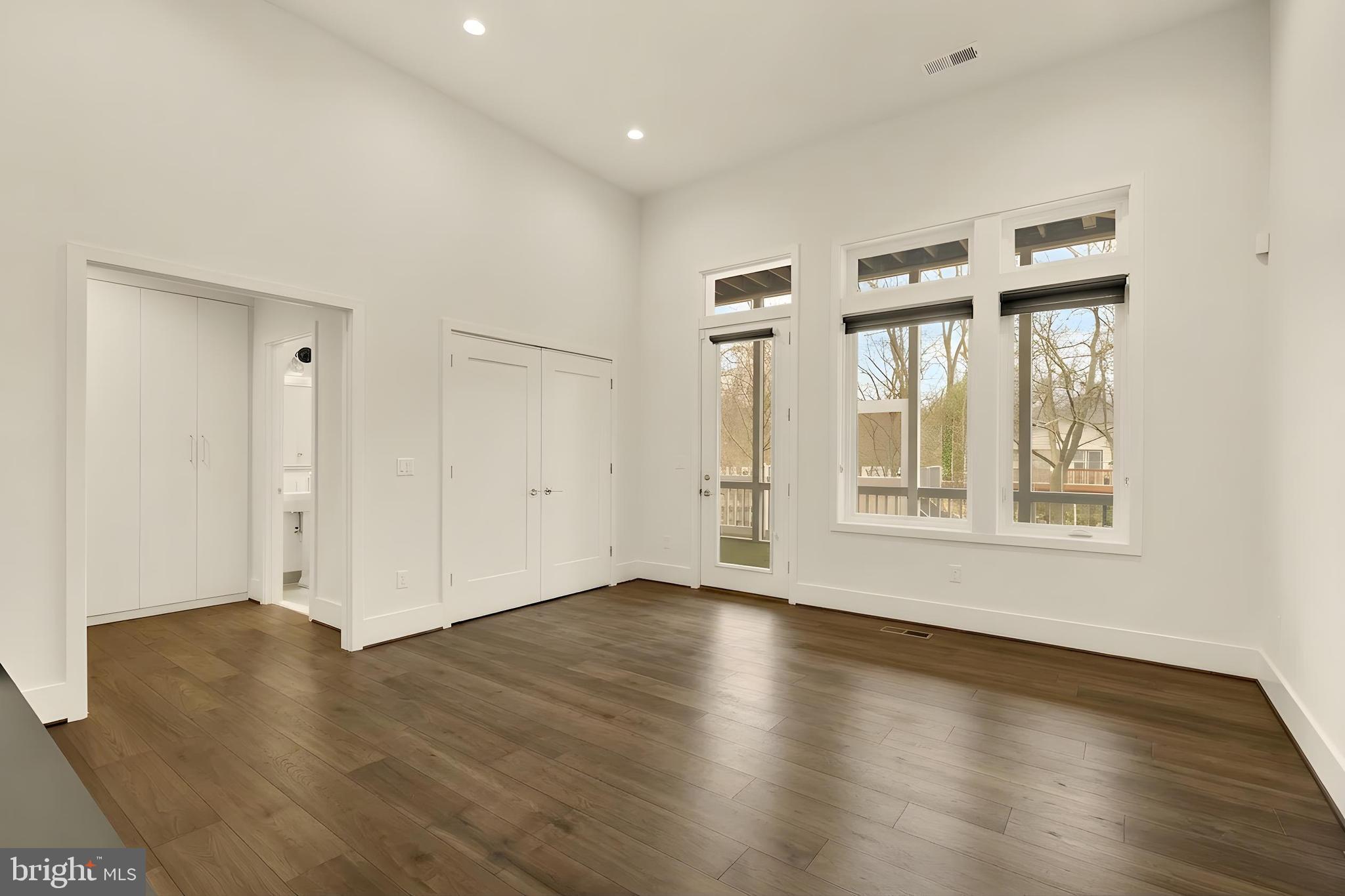 3737 GLENMOOR RESERVE LANE