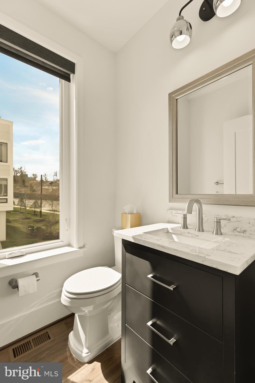 3737 GLENMOOR RESERVE LANE