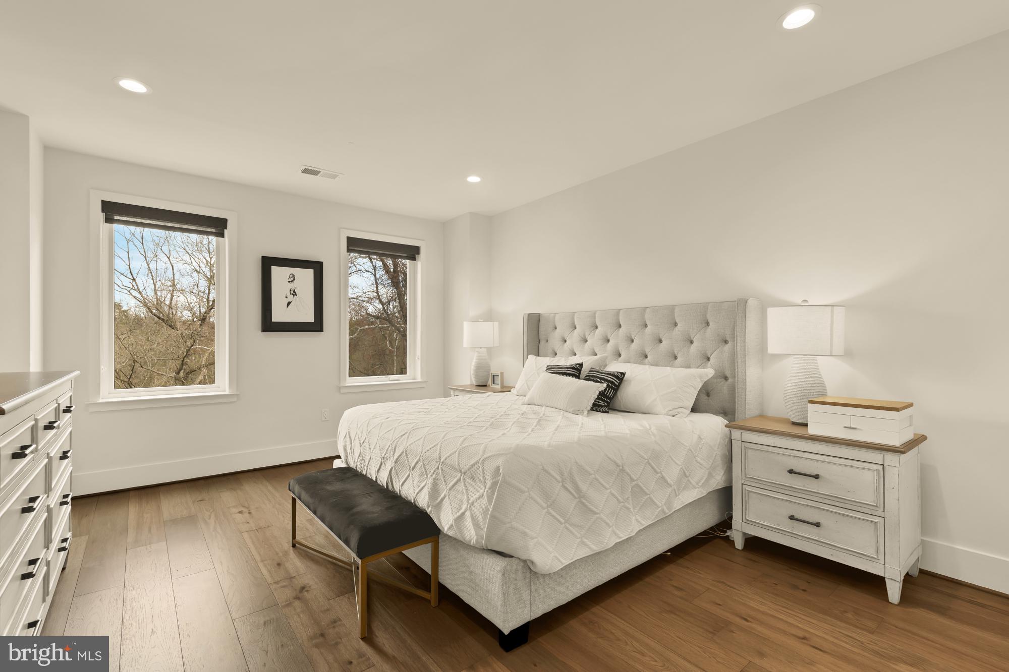 3737 GLENMOOR RESERVE LANE