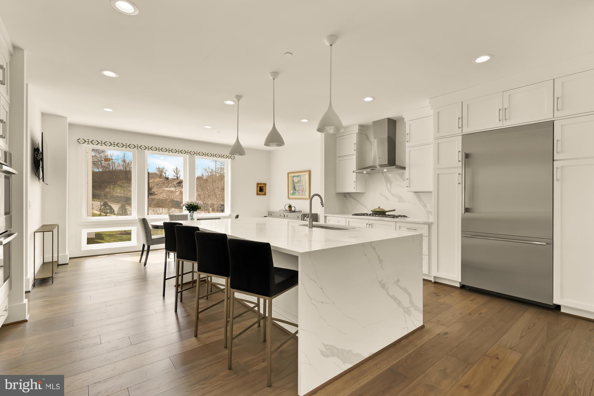 3737 GLENMOOR RESERVE LANE