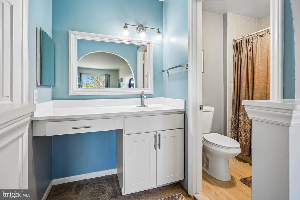 5804 INMAN PARK CIRCLE 210