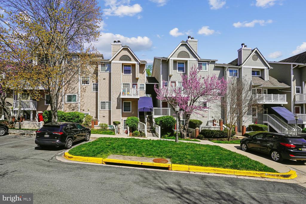 5804 INMAN PARK CIRCLE 210