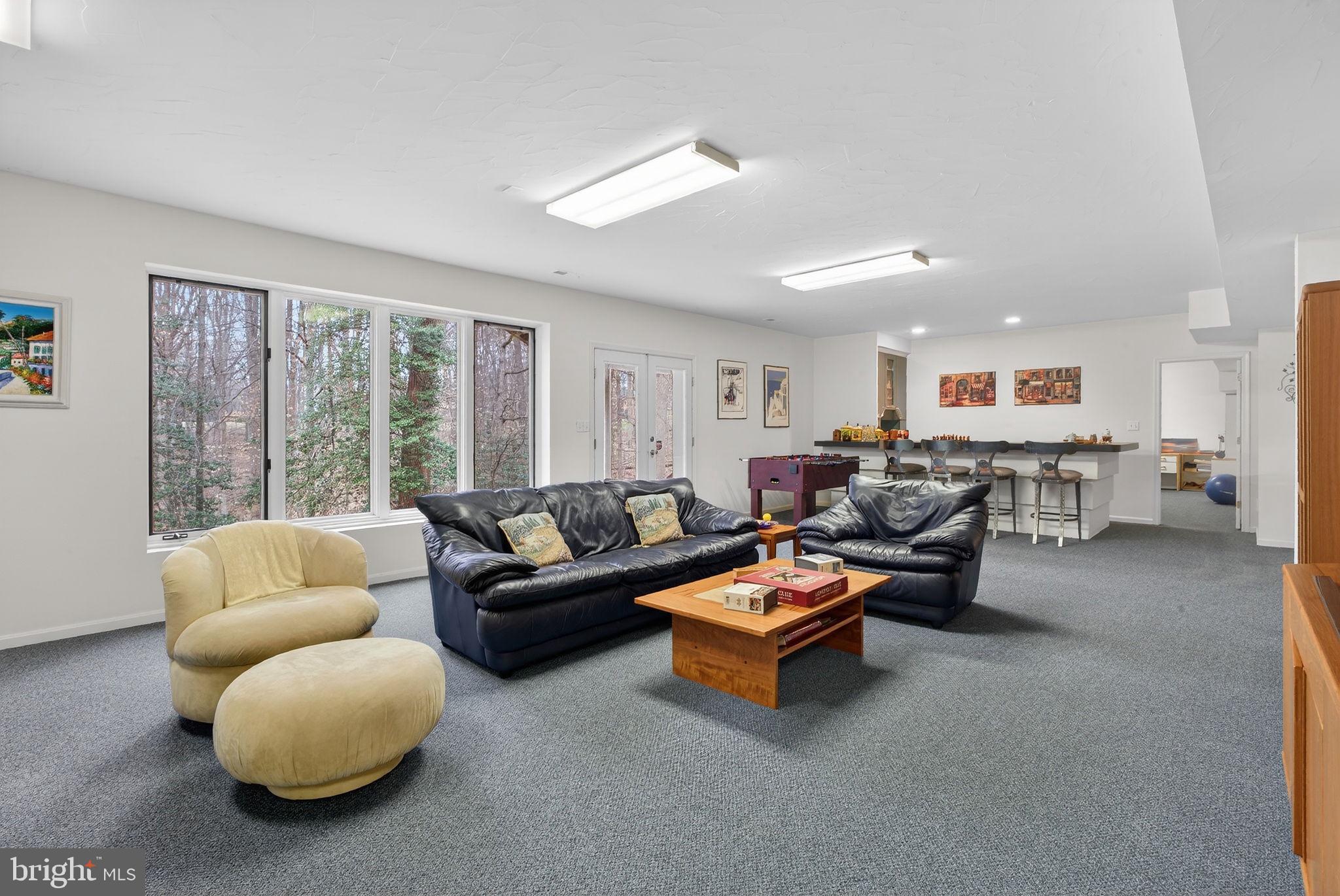 2 LAKE POTOMAC COURT