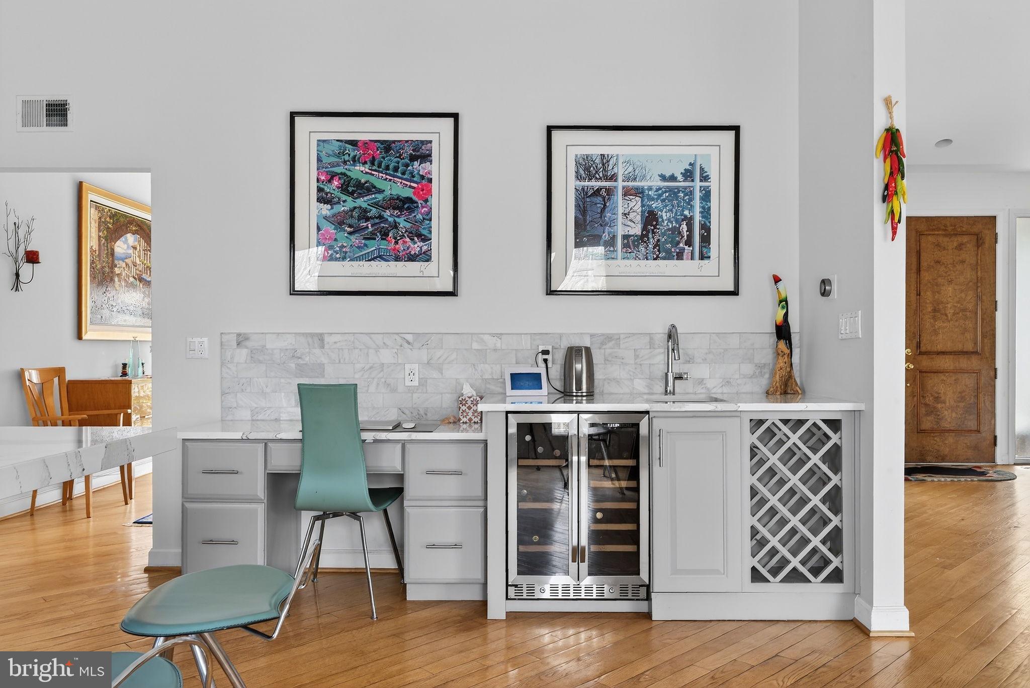 2 LAKE POTOMAC COURT