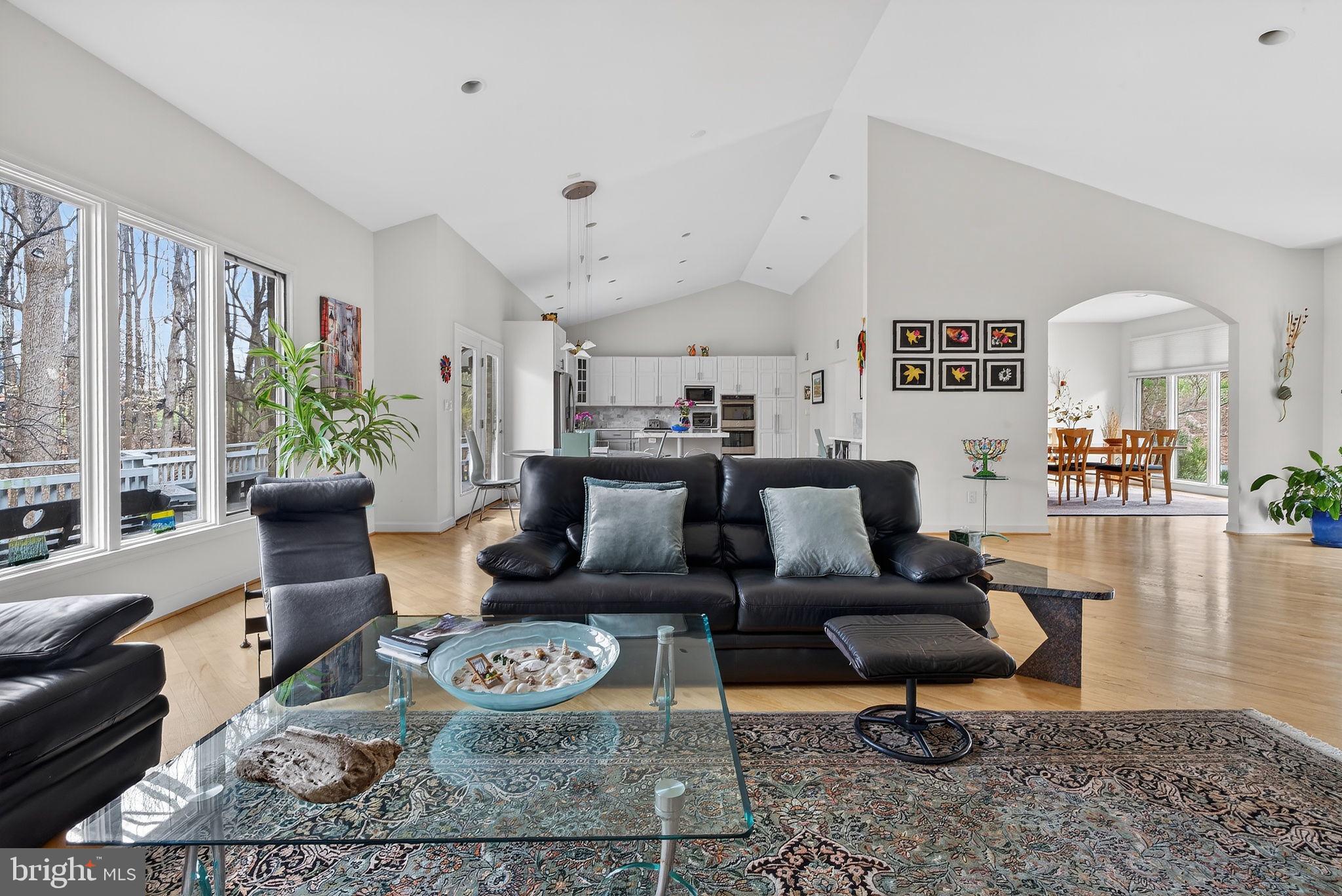 2 LAKE POTOMAC COURT