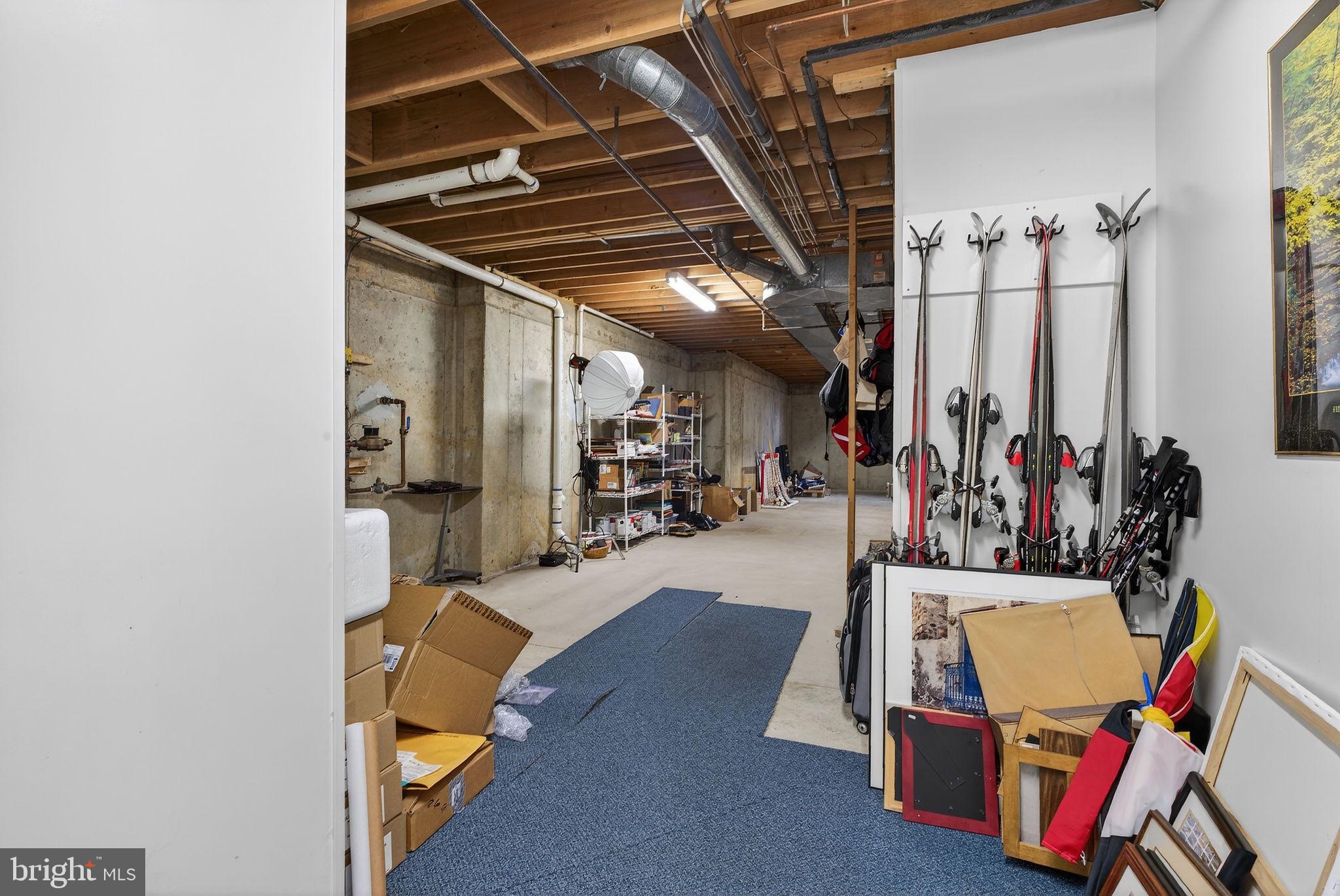 2 LAKE POTOMAC COURT