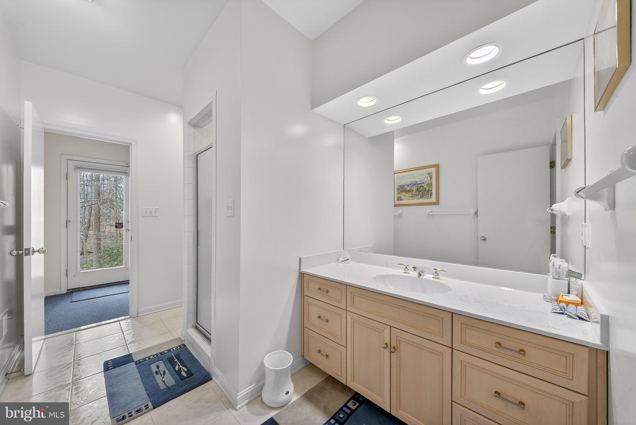 2 LAKE POTOMAC COURT