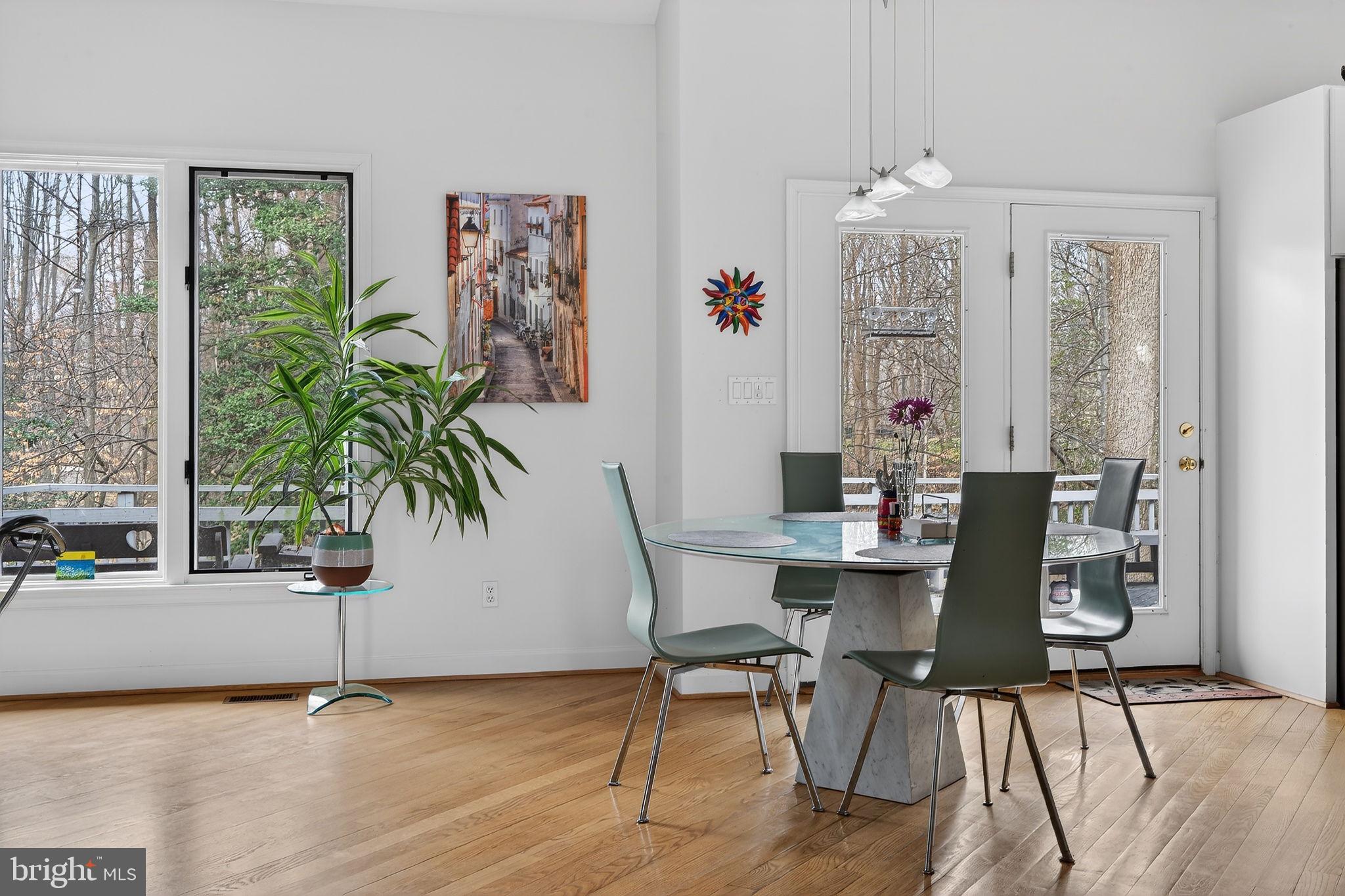 2 LAKE POTOMAC COURT