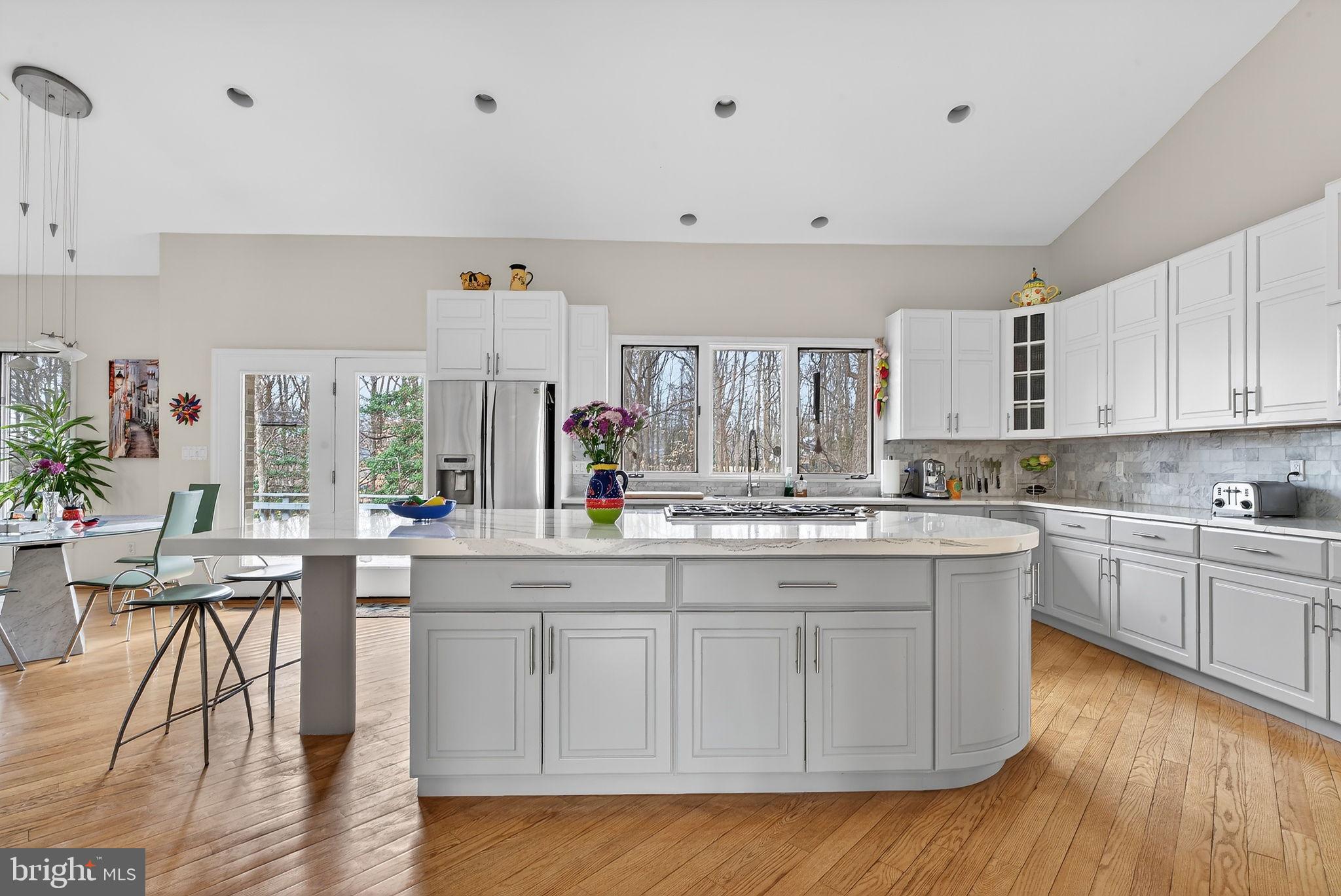 2 LAKE POTOMAC COURT