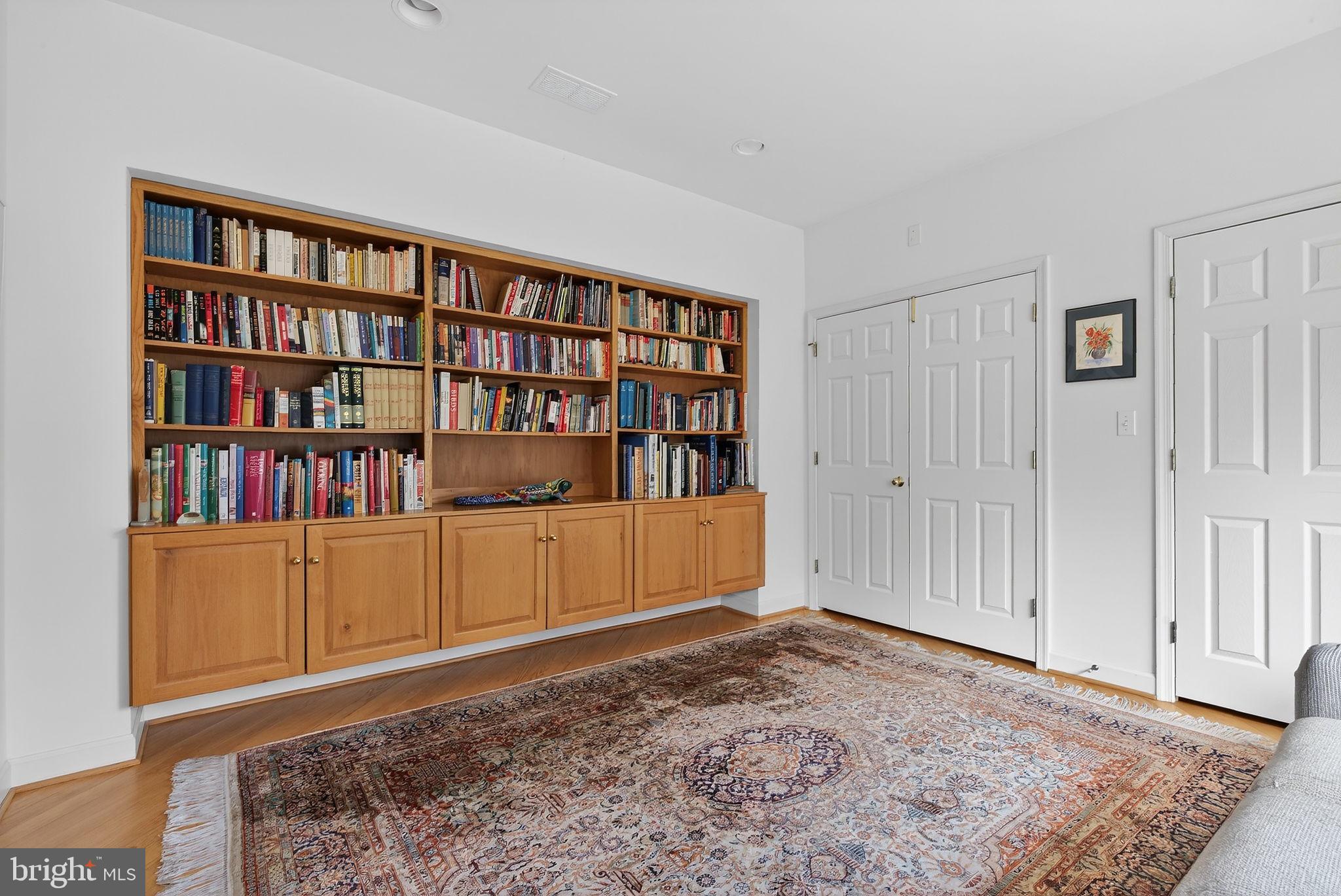 2 LAKE POTOMAC COURT