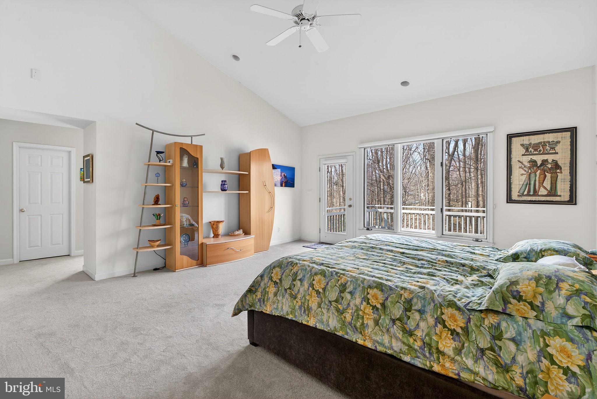 2 LAKE POTOMAC COURT