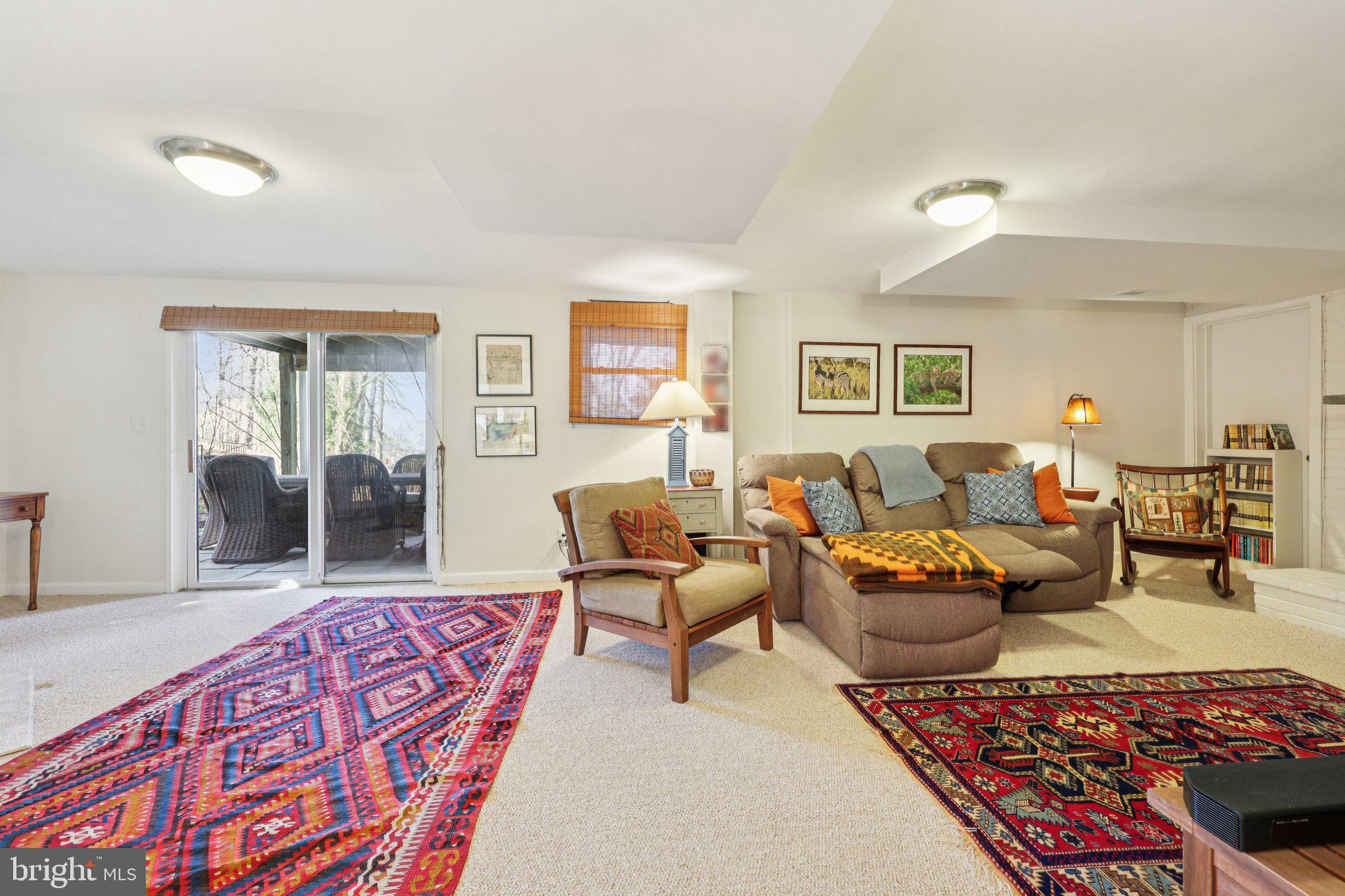 5805 MARBURY
