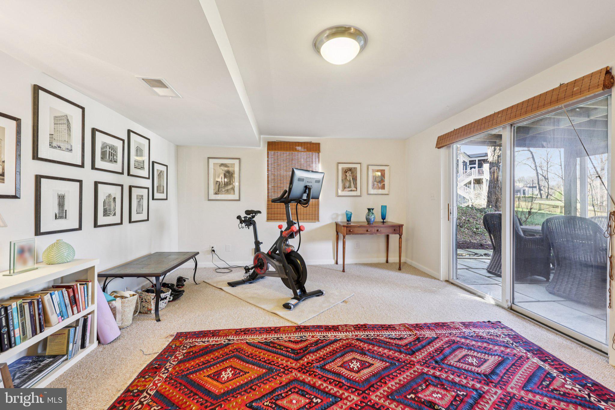 5805 MARBURY