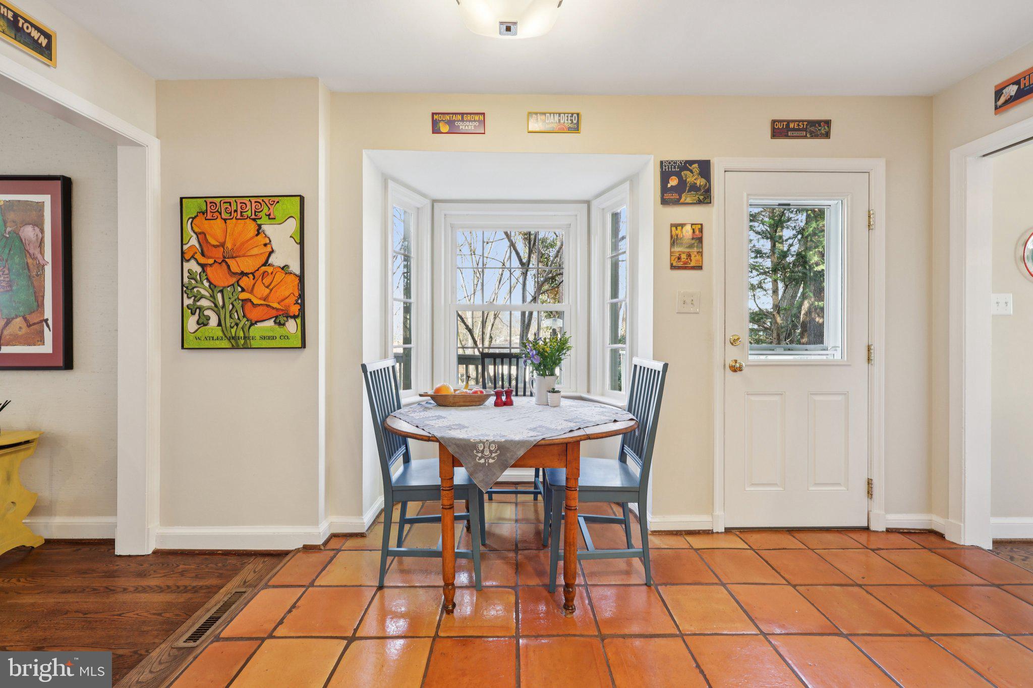 5805 MARBURY