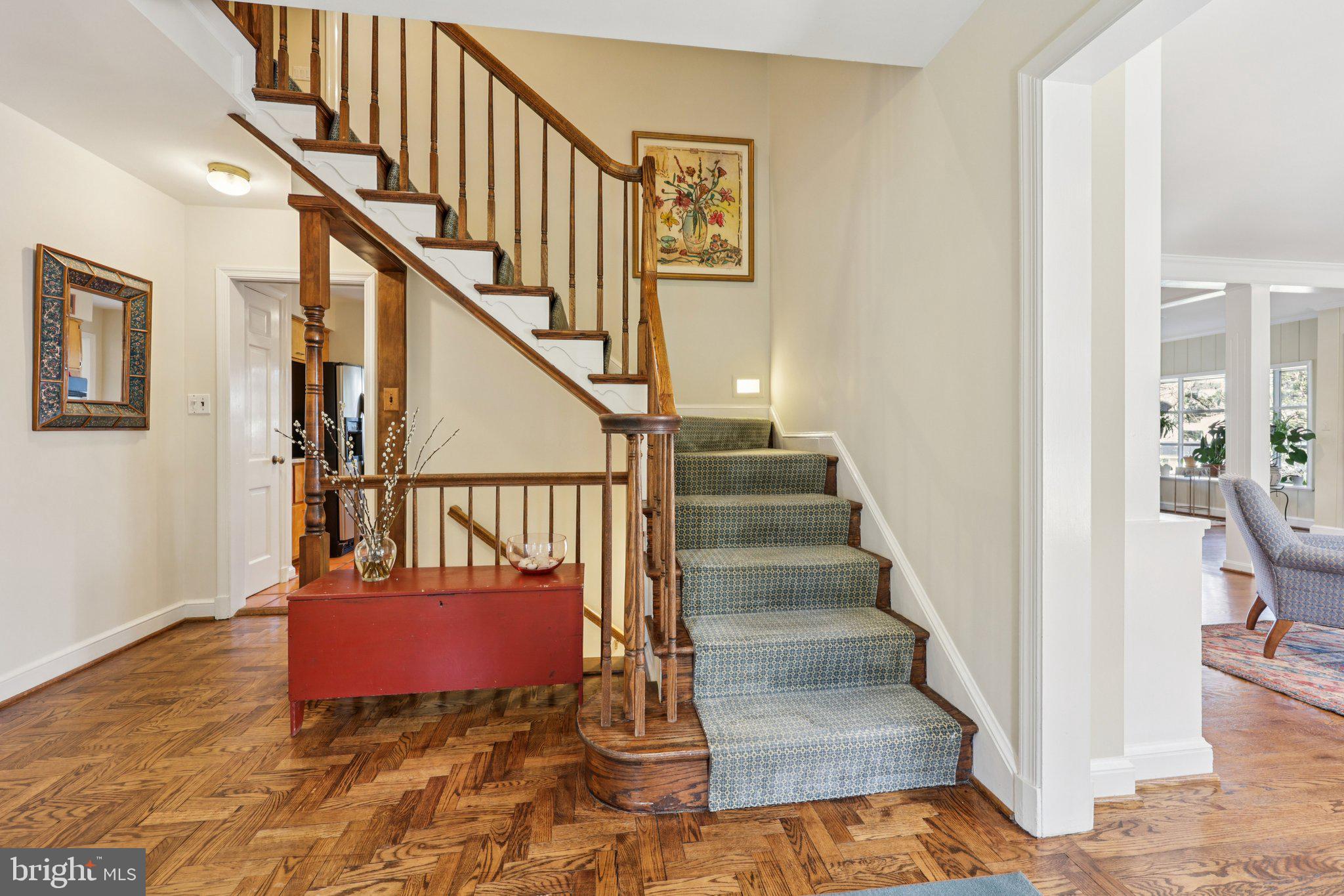 5805 MARBURY