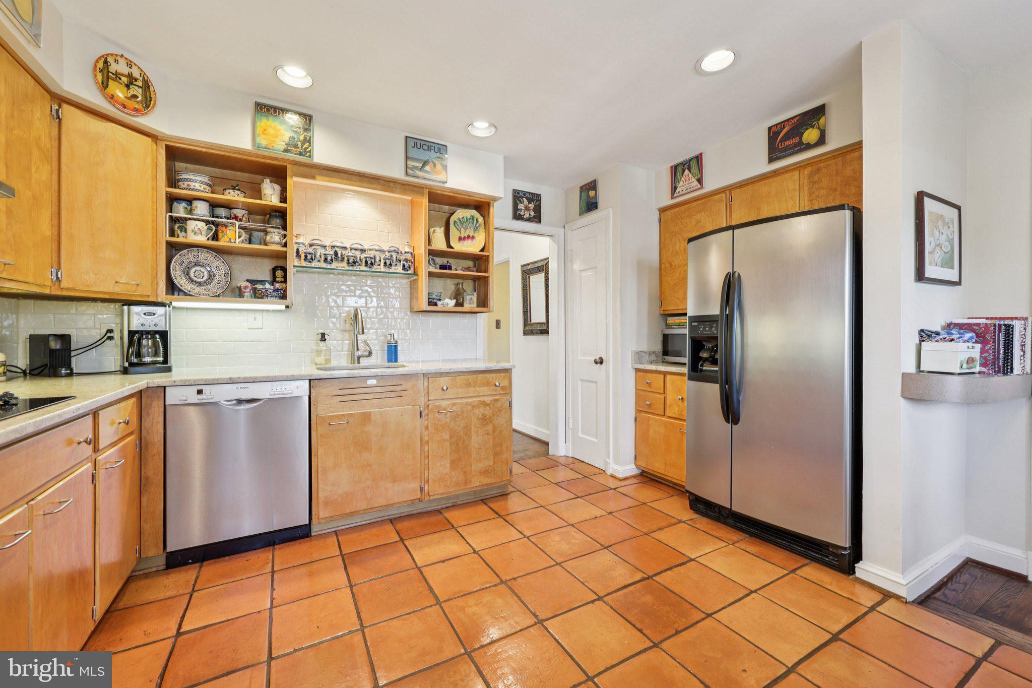 5805 MARBURY