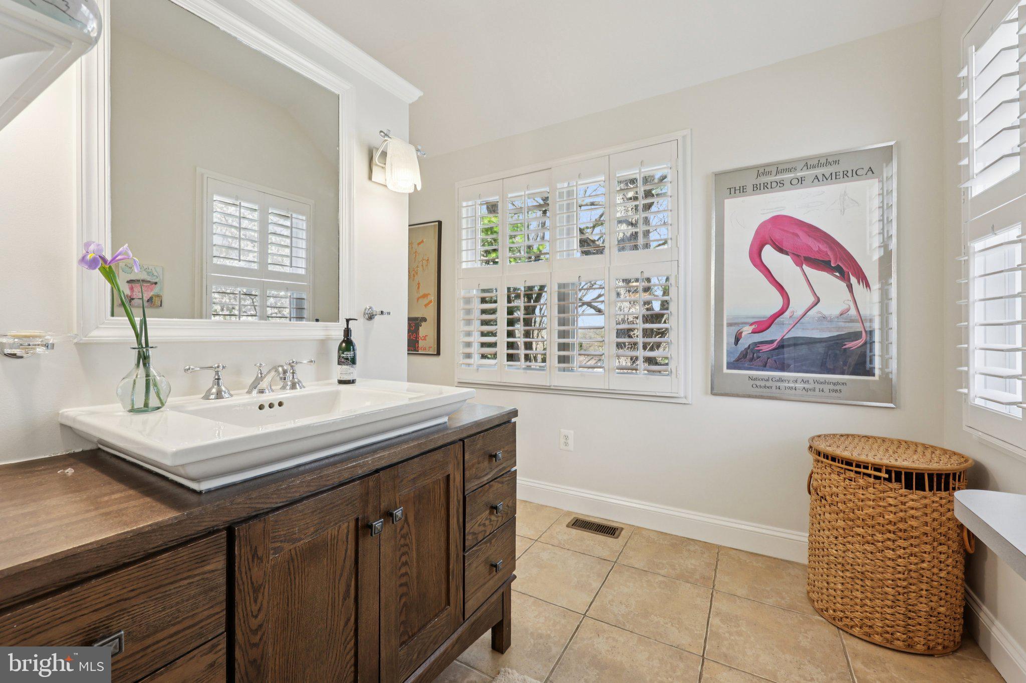 5805 MARBURY