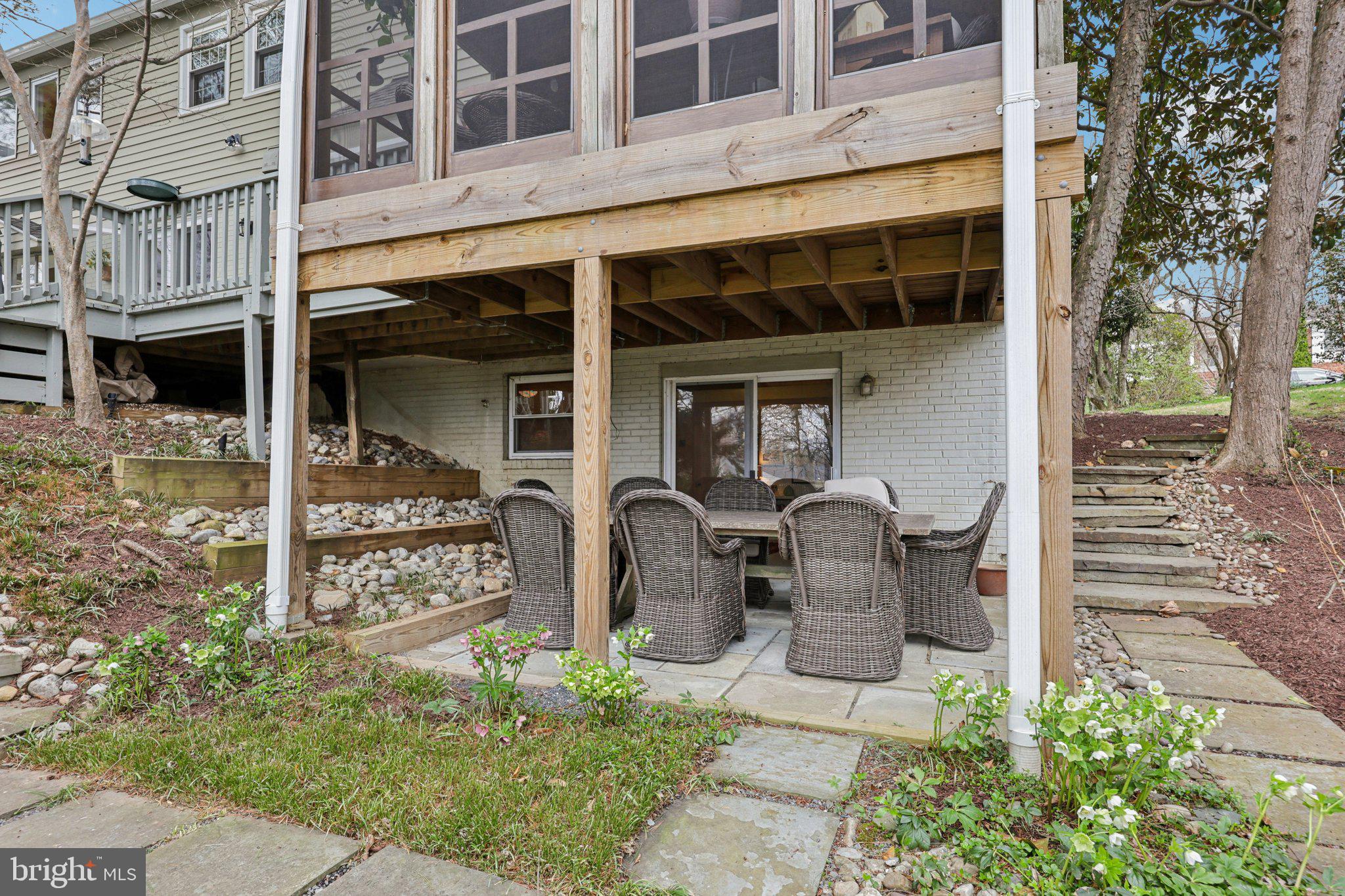 5805 MARBURY