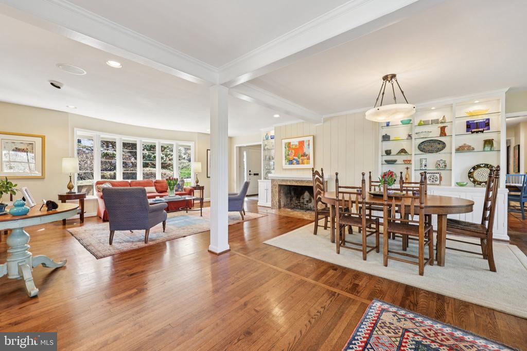 5805 MARBURY