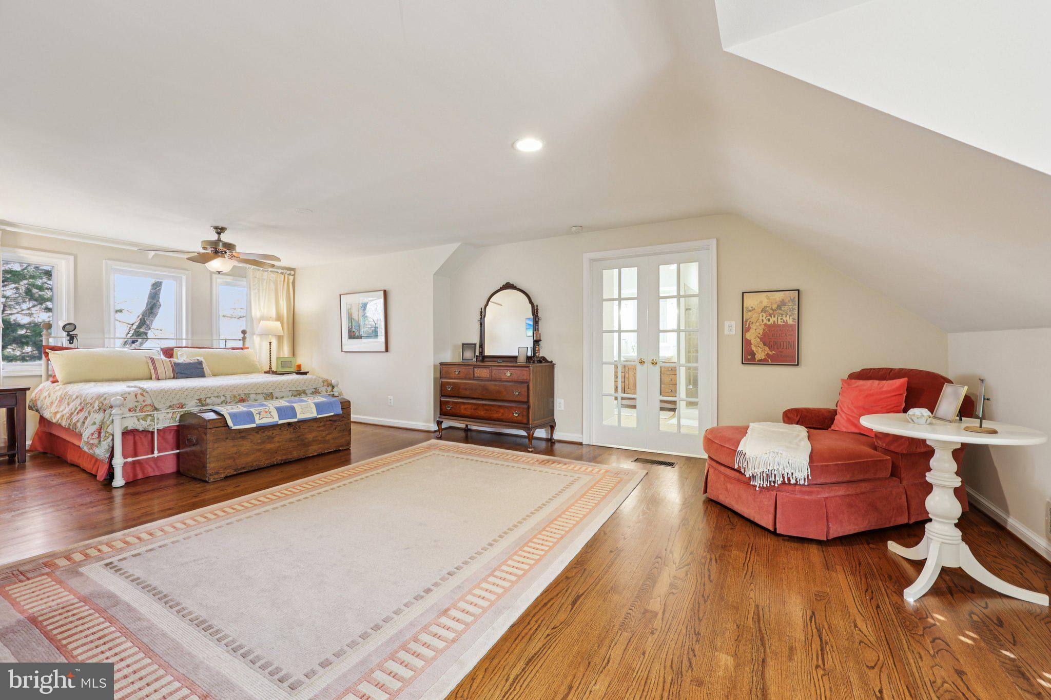 5805 MARBURY