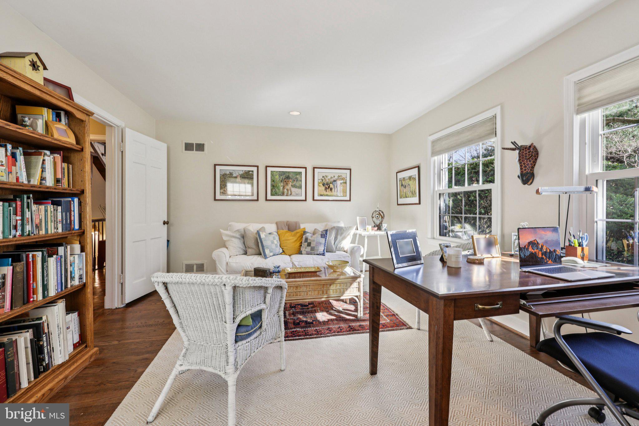 5805 MARBURY