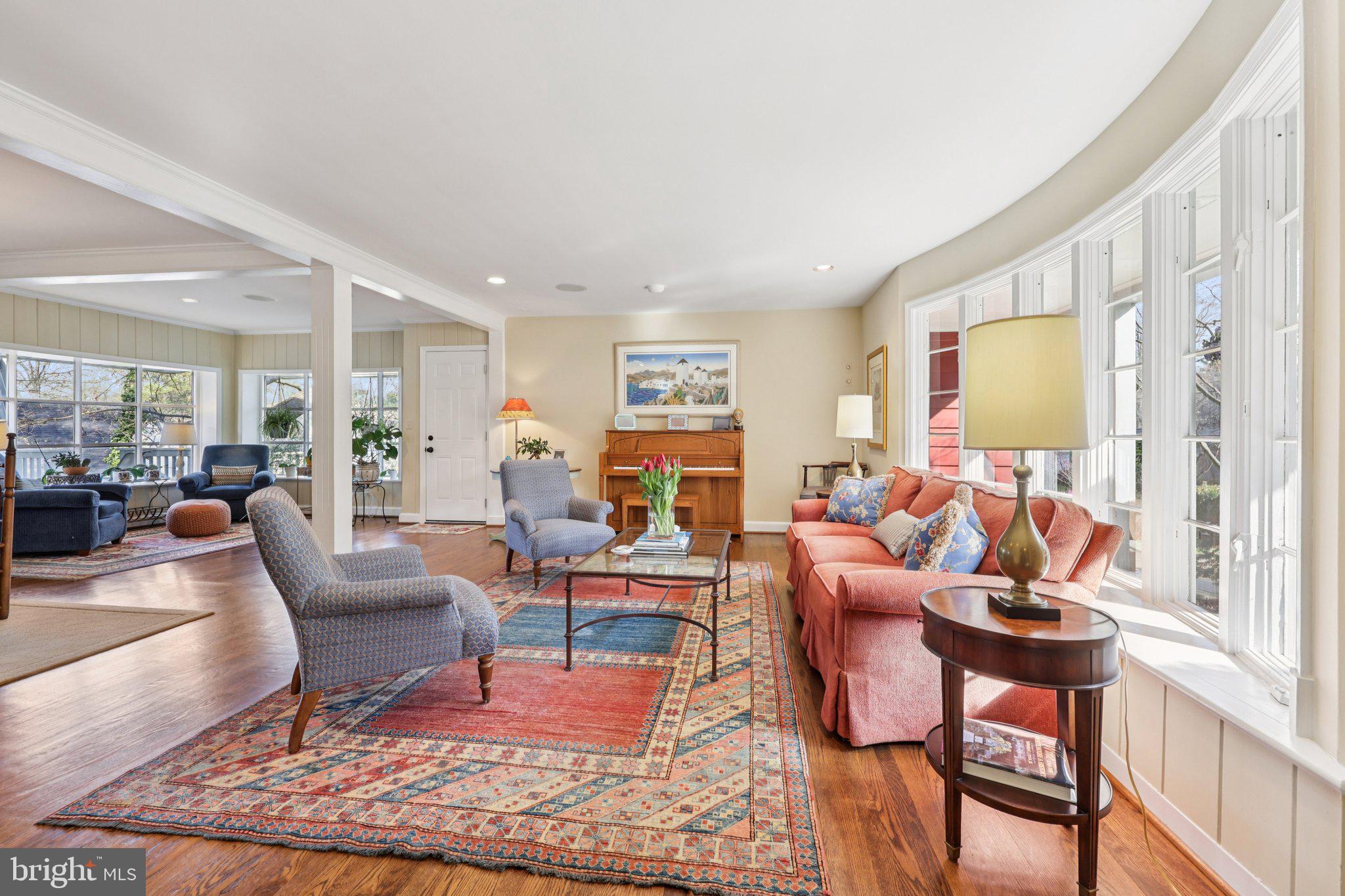 5805 MARBURY