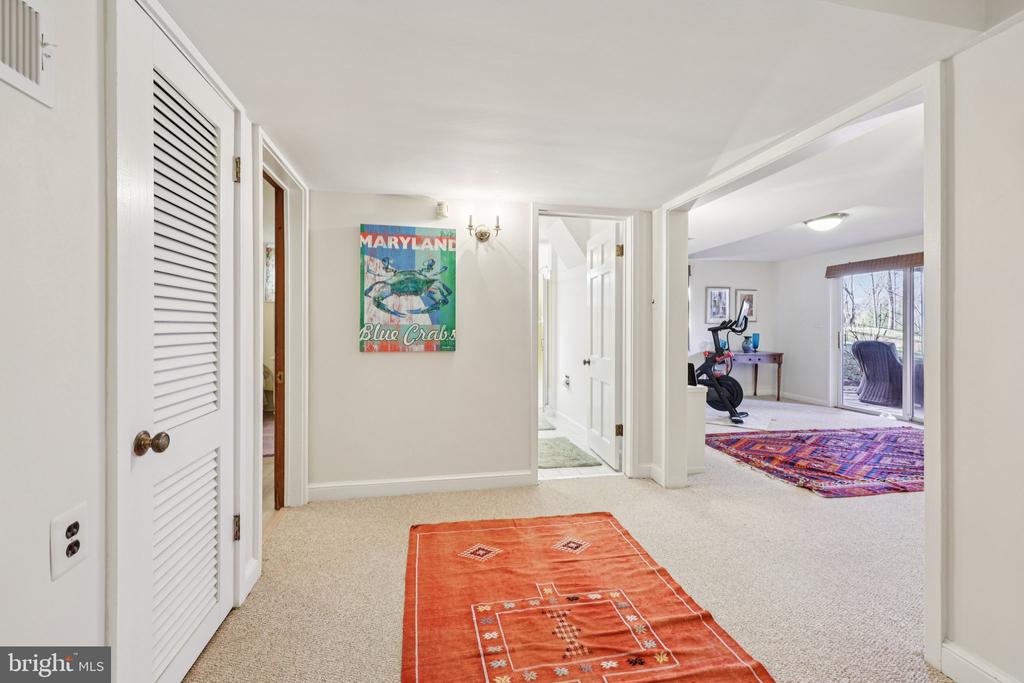 5805 MARBURY