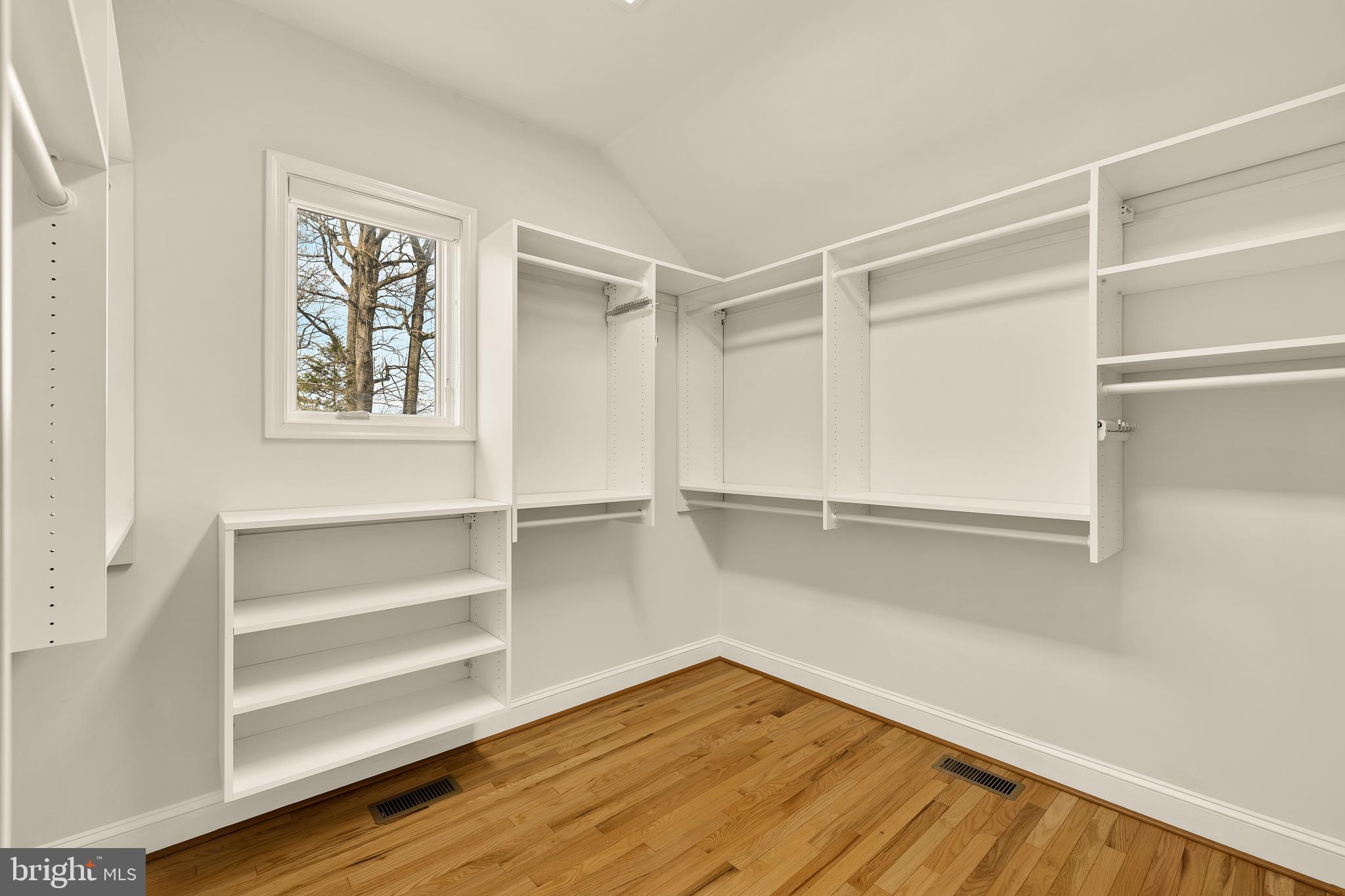 20407 PEACH TREE ROAD