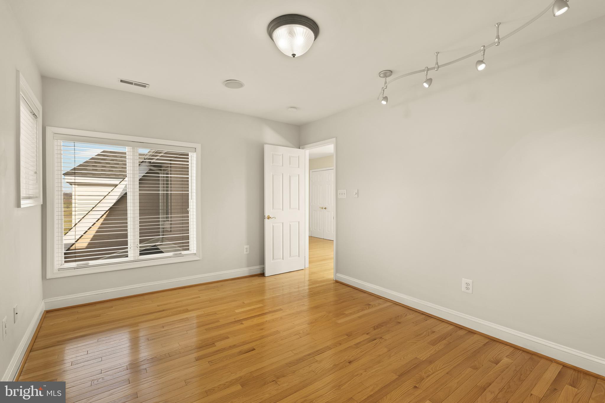 20407 PEACH TREE ROAD