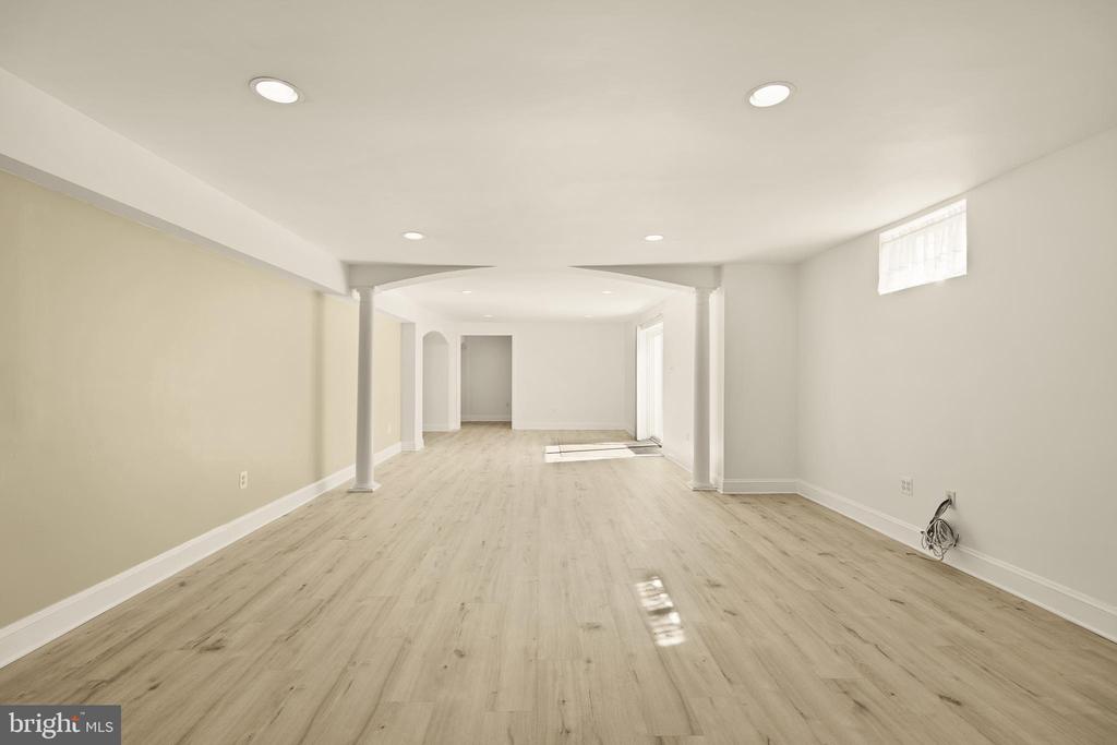20407 PEACH TREE ROAD