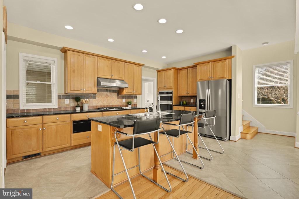 20407 PEACH TREE ROAD