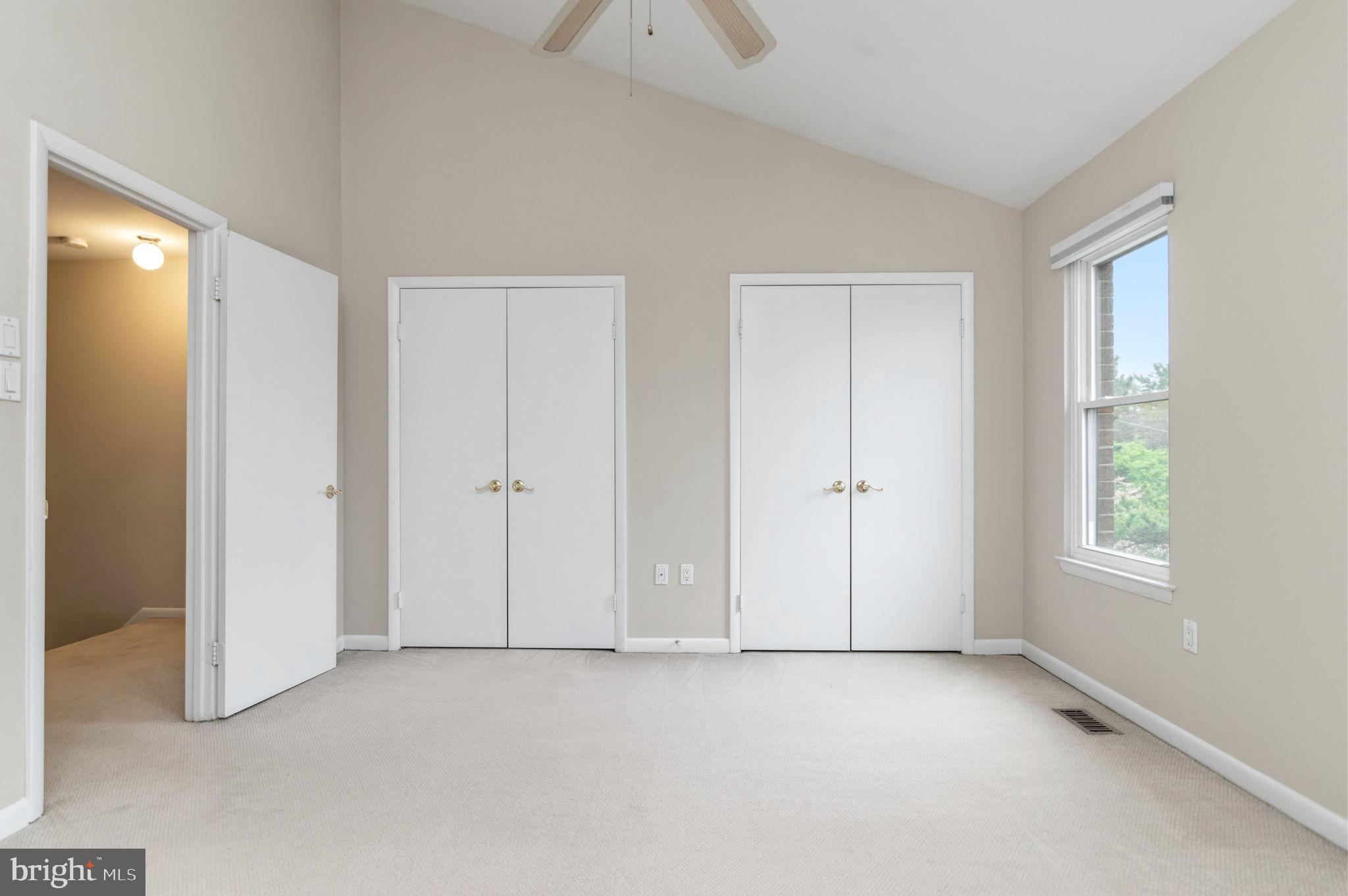 5304 KING CHARLES WAY