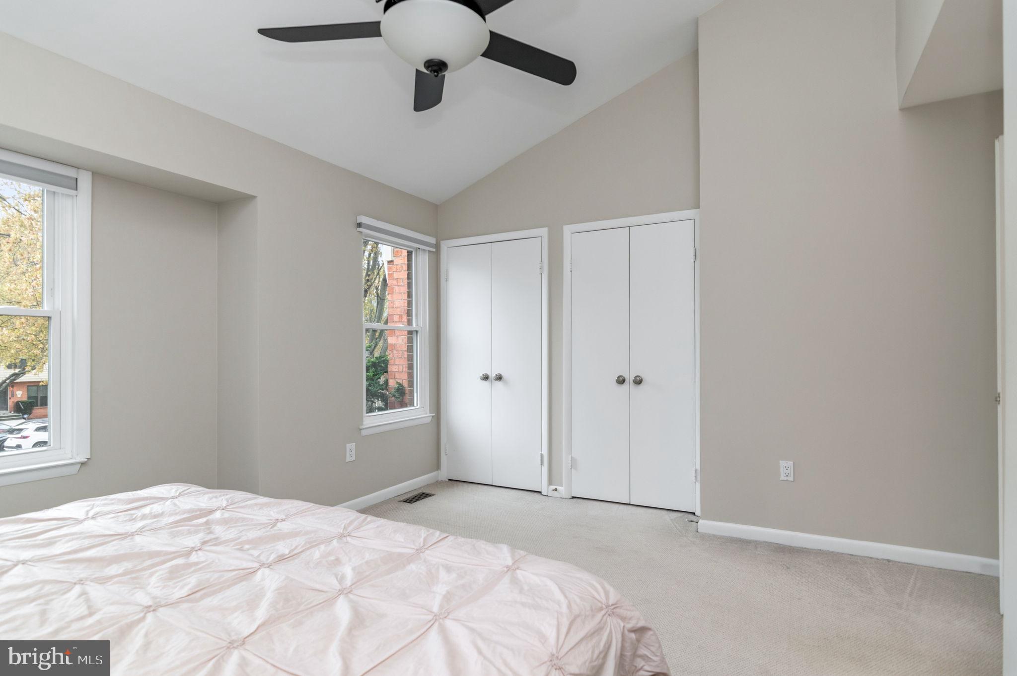 5304 KING CHARLES WAY