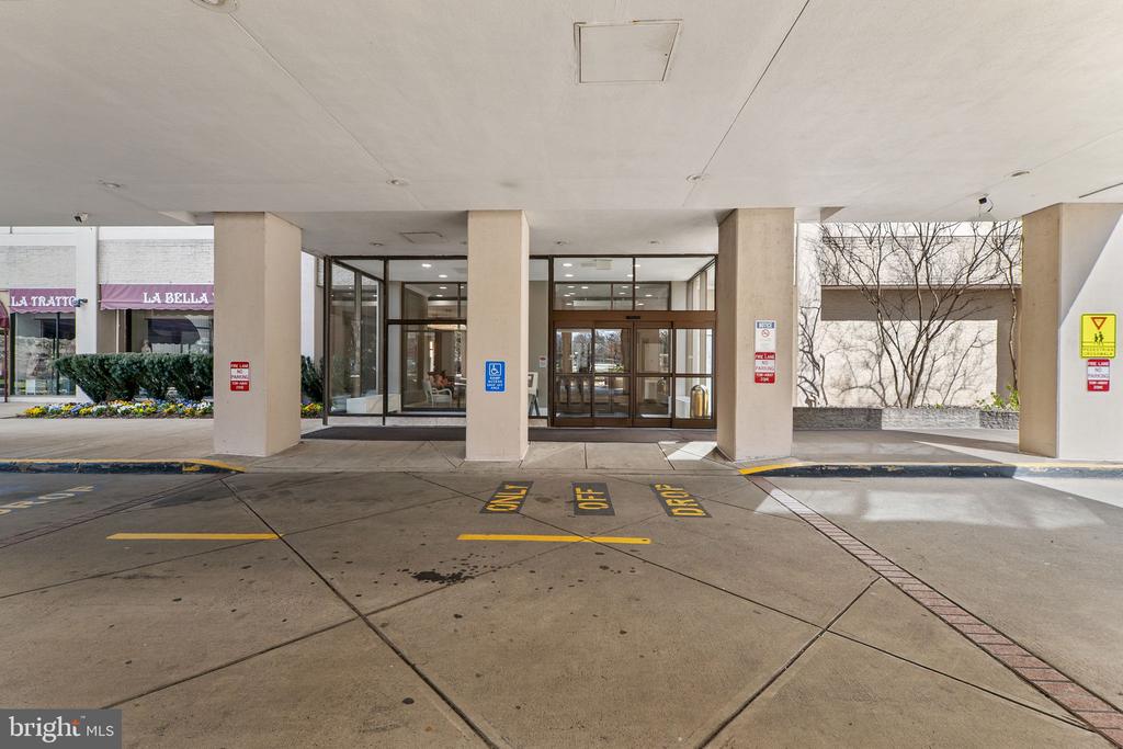 4515 WILLARD AVENUE 1414S