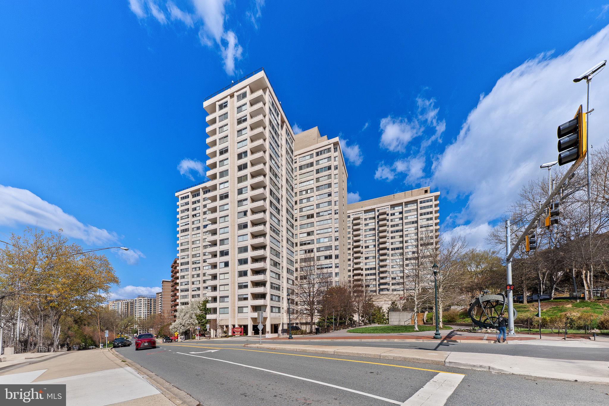 4515 WILLARD AVENUE 1414S