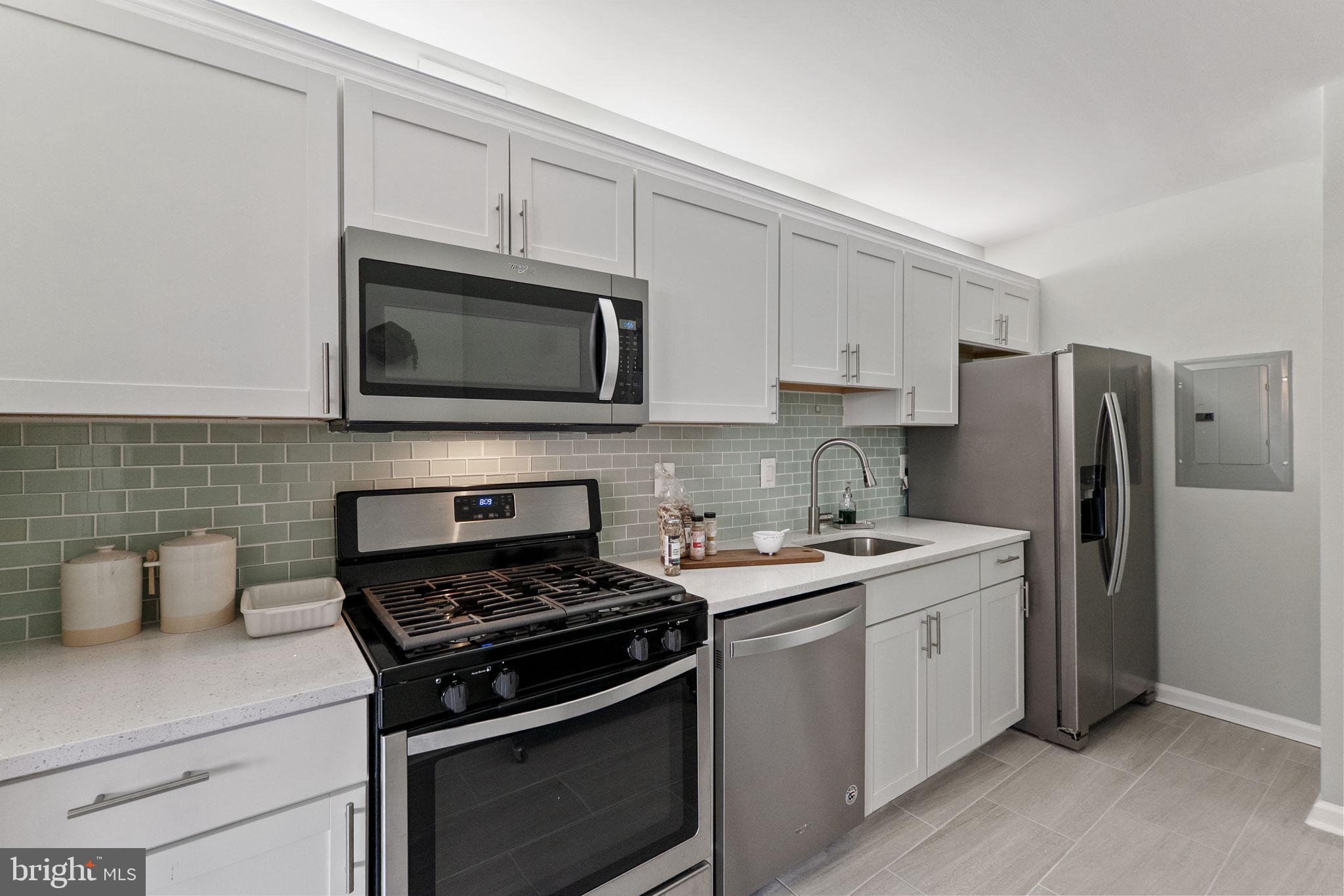 4515 WILLARD AVENUE 1414S