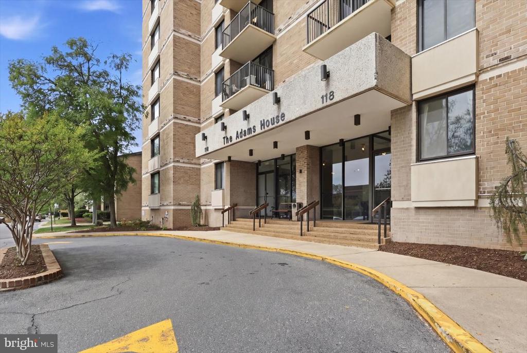 118 MONROE STREET Unit: 118-1307