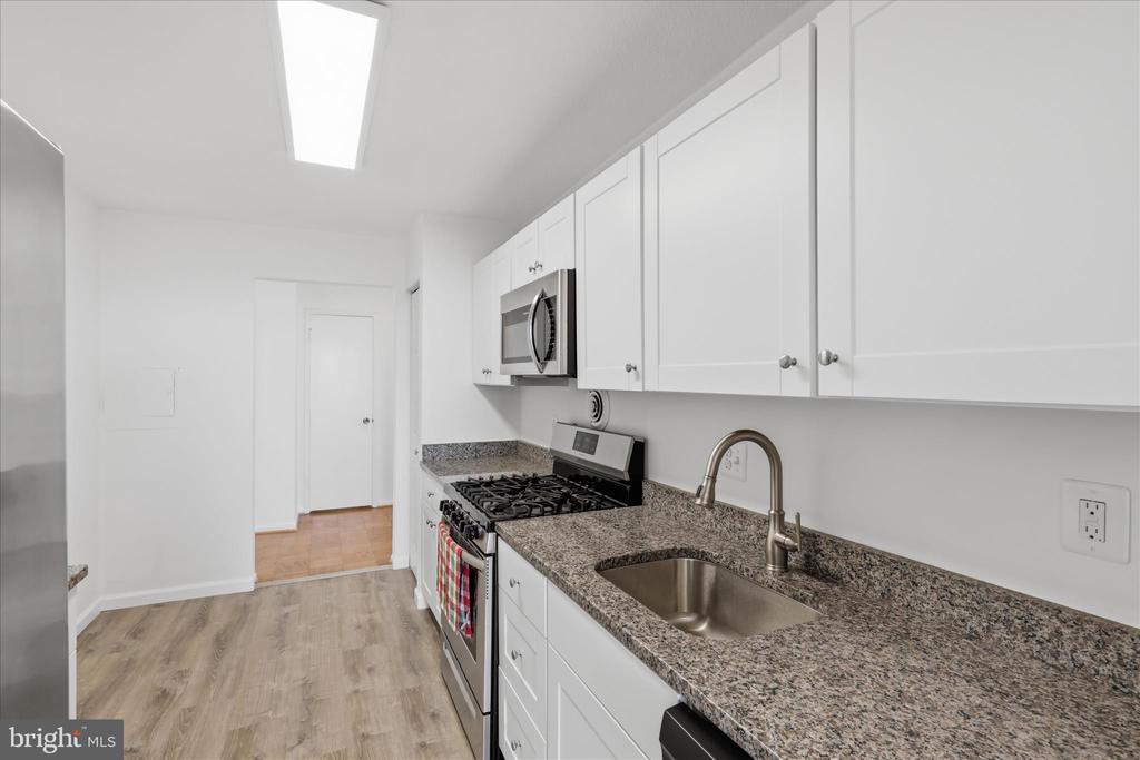 118 MONROE STREET Unit: 118-1307