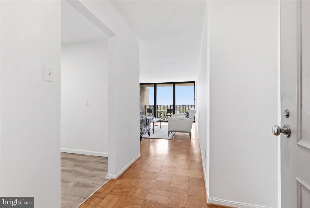 118 MONROE STREET Unit: 118-1307