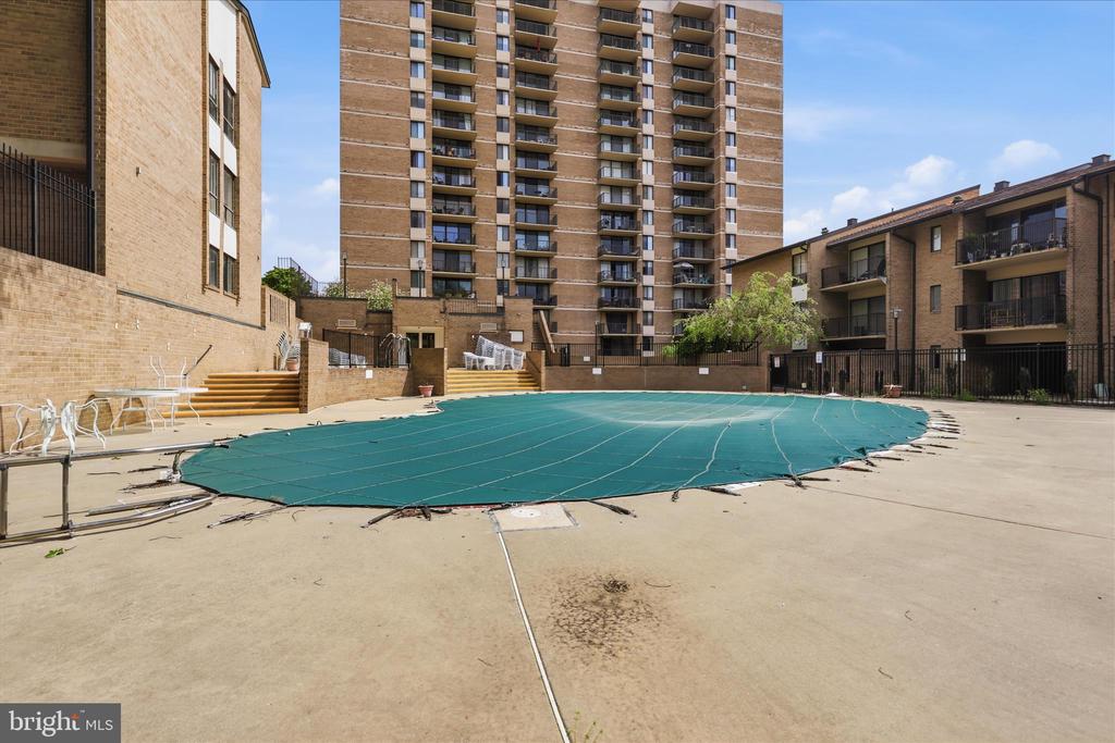 118 MONROE STREET Unit: 118-1307