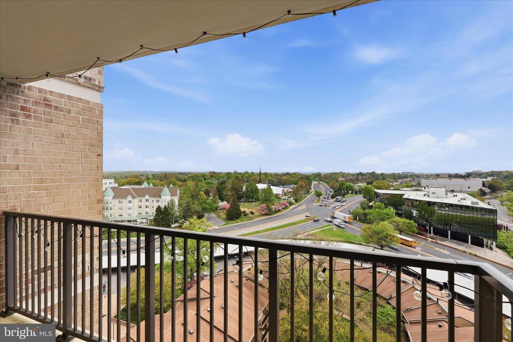 118 MONROE STREET Unit: 118-1307
