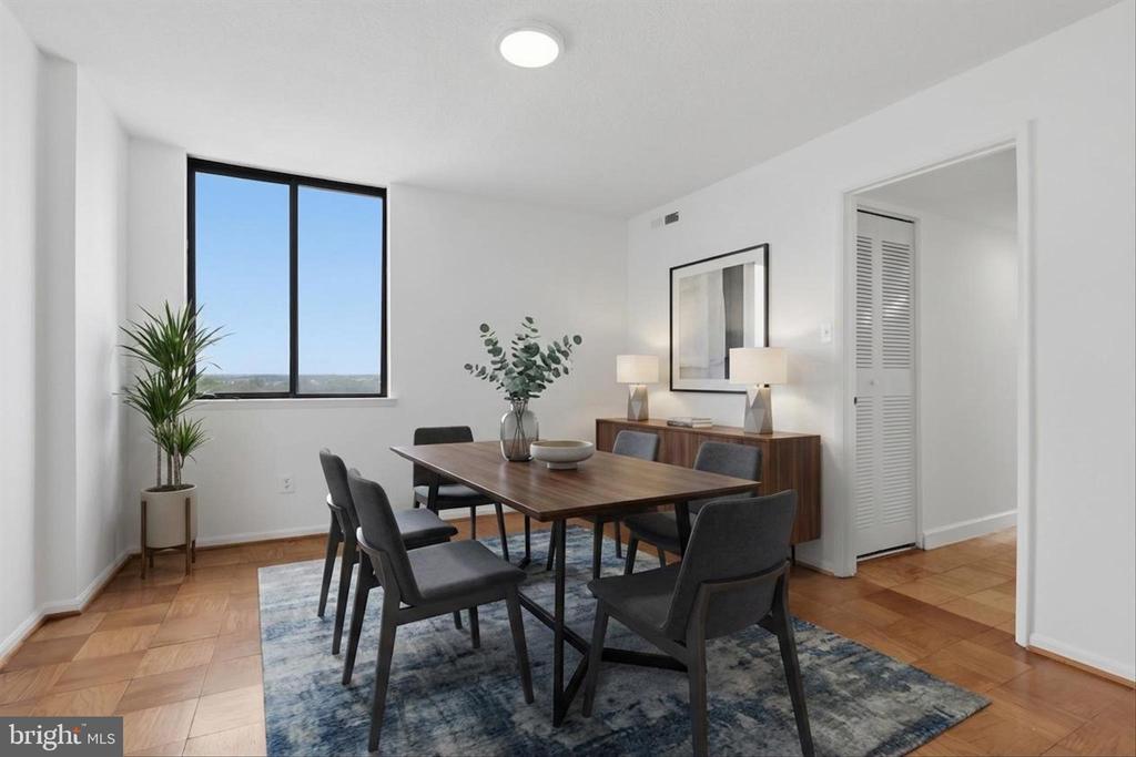 118 MONROE STREET Unit: 118-1307