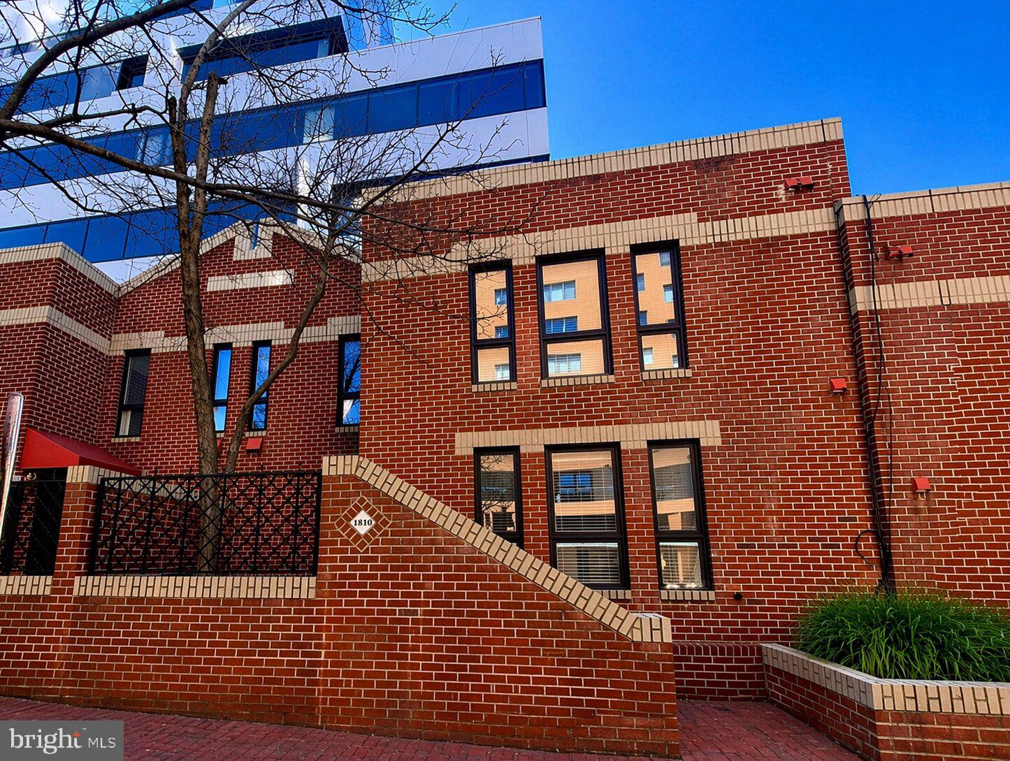 4814 HAMPDEN LANE R-2