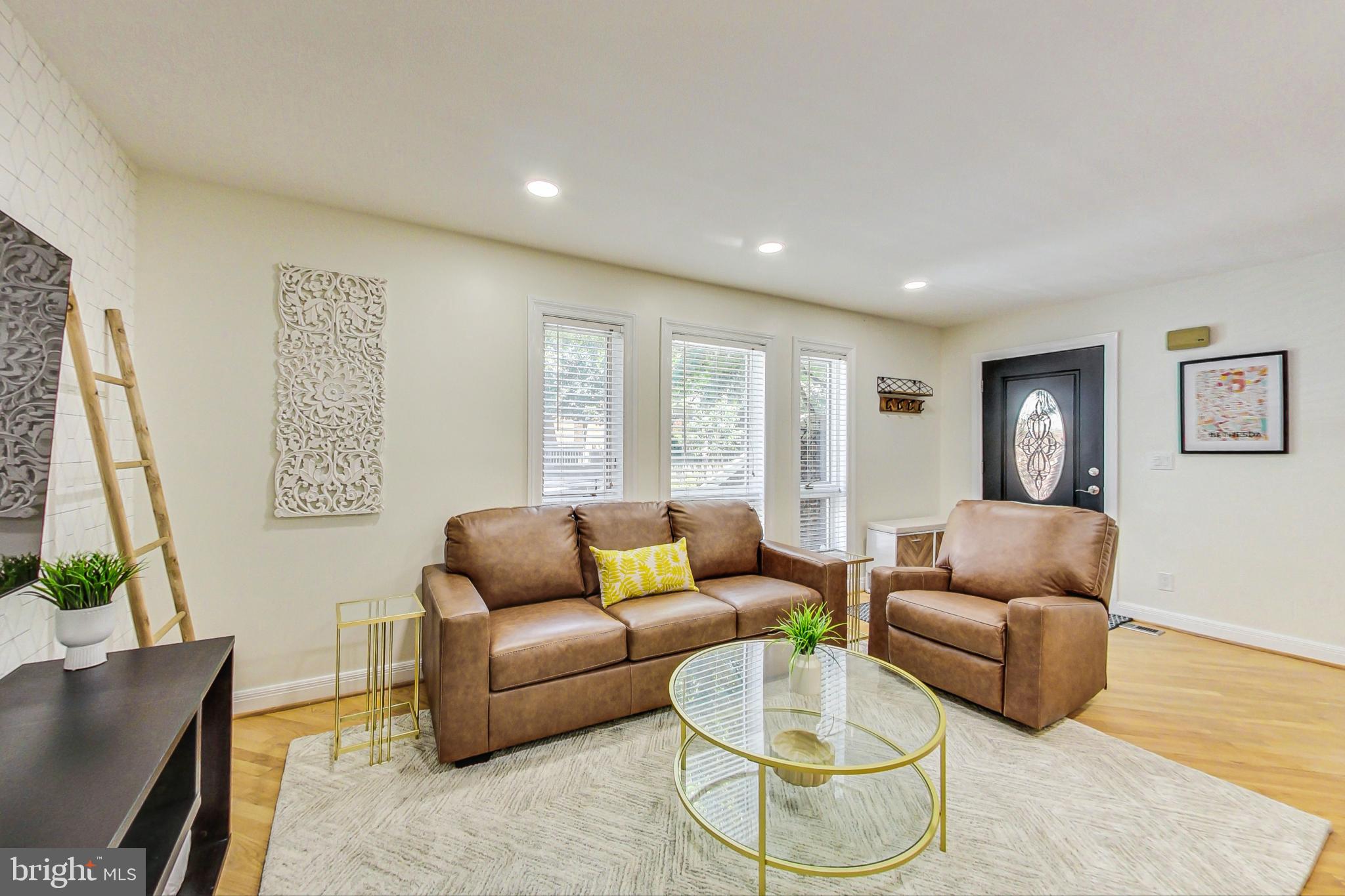 4814 HAMPDEN LANE R-2