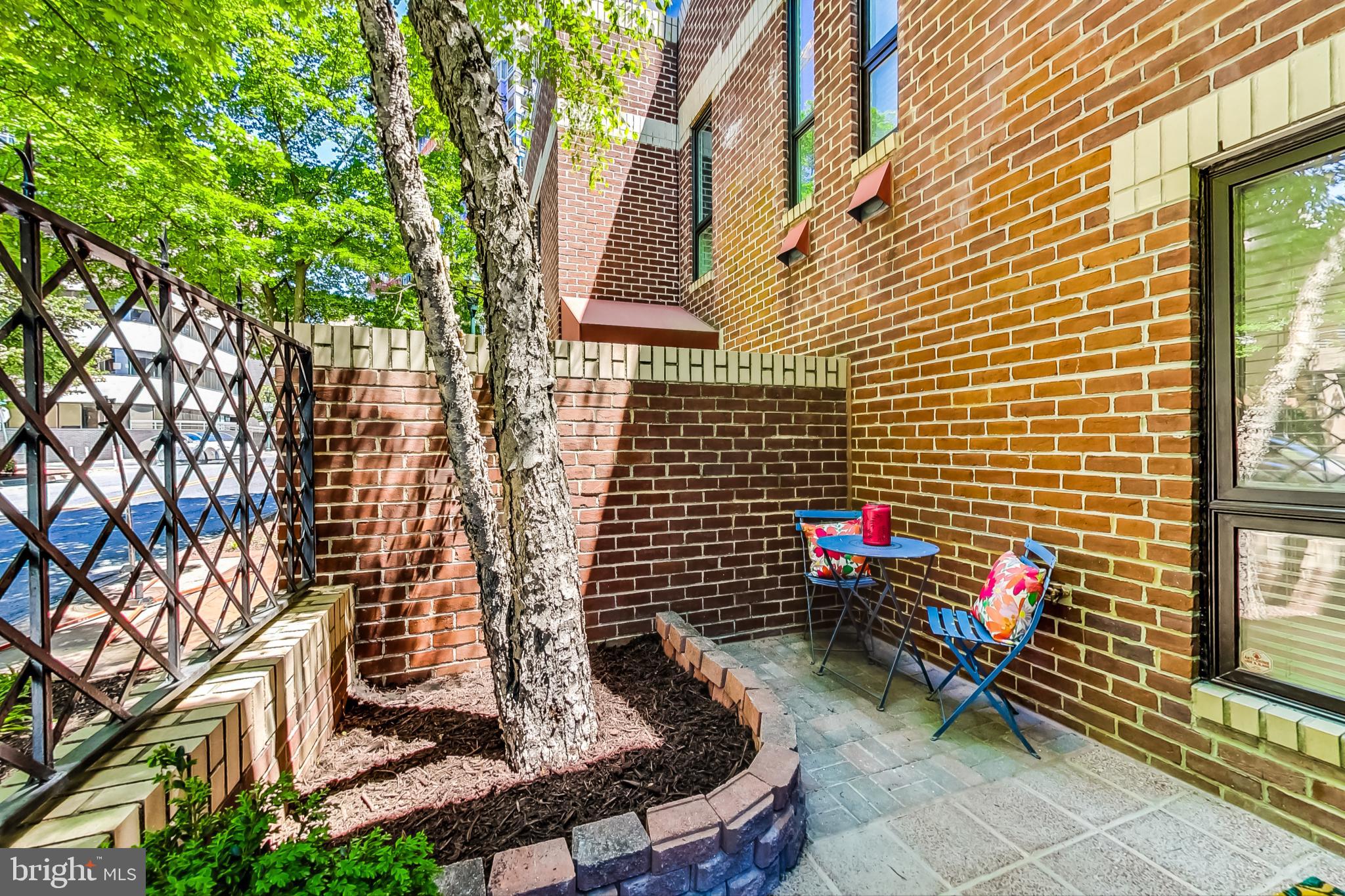 4814 HAMPDEN LANE R-2