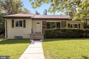 9211 E PARKHILL DRIVE