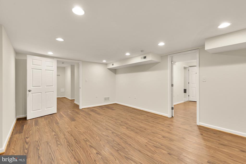 5300 ALTA VISTA ROAD