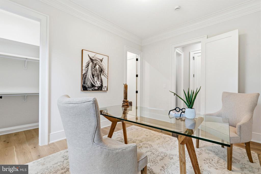 9617 OLD SPRING ROAD